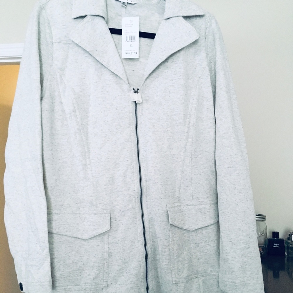 Lightweight grey jacket